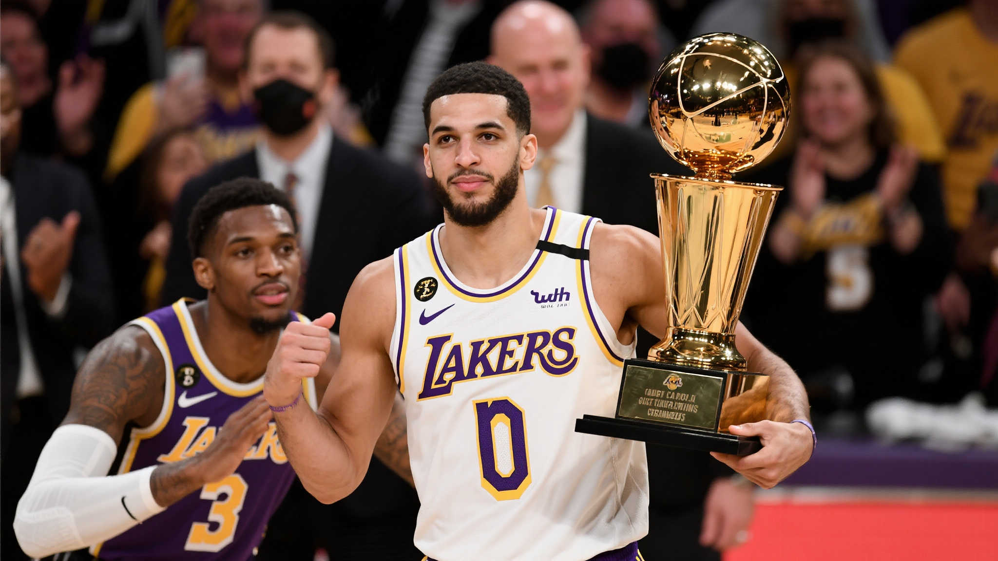 卡鲁索:如今我已夺得真正的冠军,终于无话可说了! 在体育竞技的世界里,赞美和批评总是交织出现。而对某